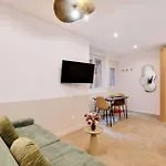 Faubourg Saint Denis Charmant Appartement 4P