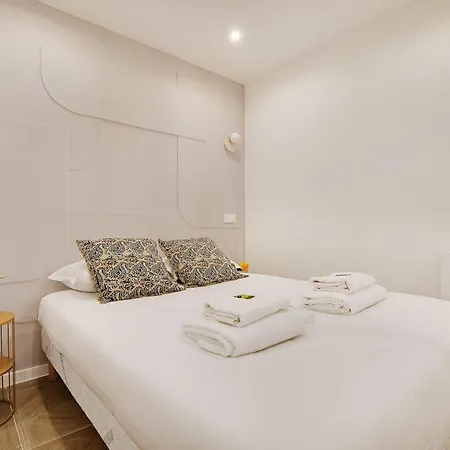 Faubourg Saint Denis 4p Apartment